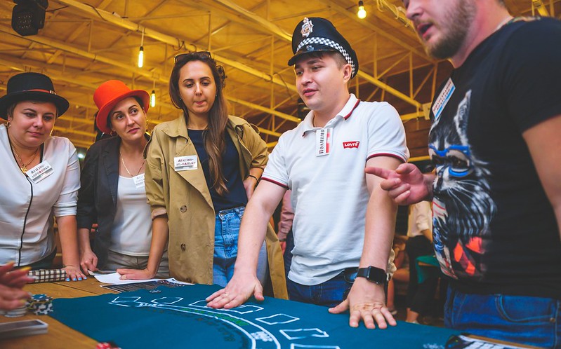 Корпоративные сувениры и подарки на День нефтяника в Одесі